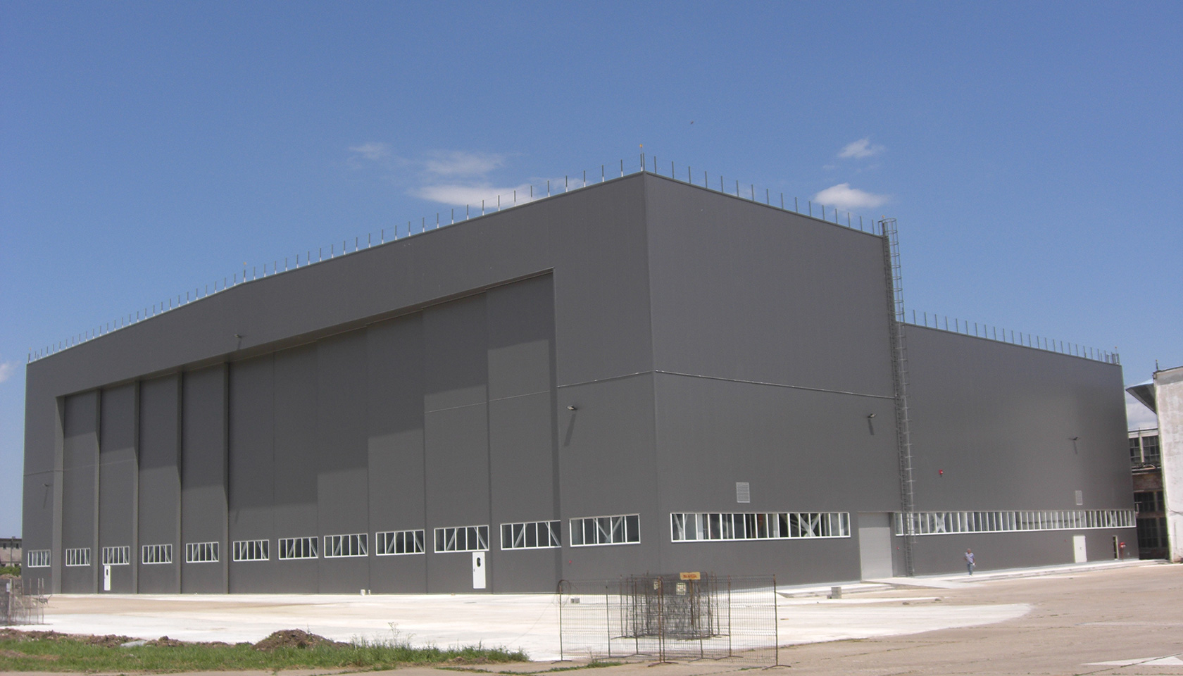 Hangar Aerostar Bacau