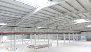 Hală de producție materiale termoplastice Tecnostamp Triulzi East Europe