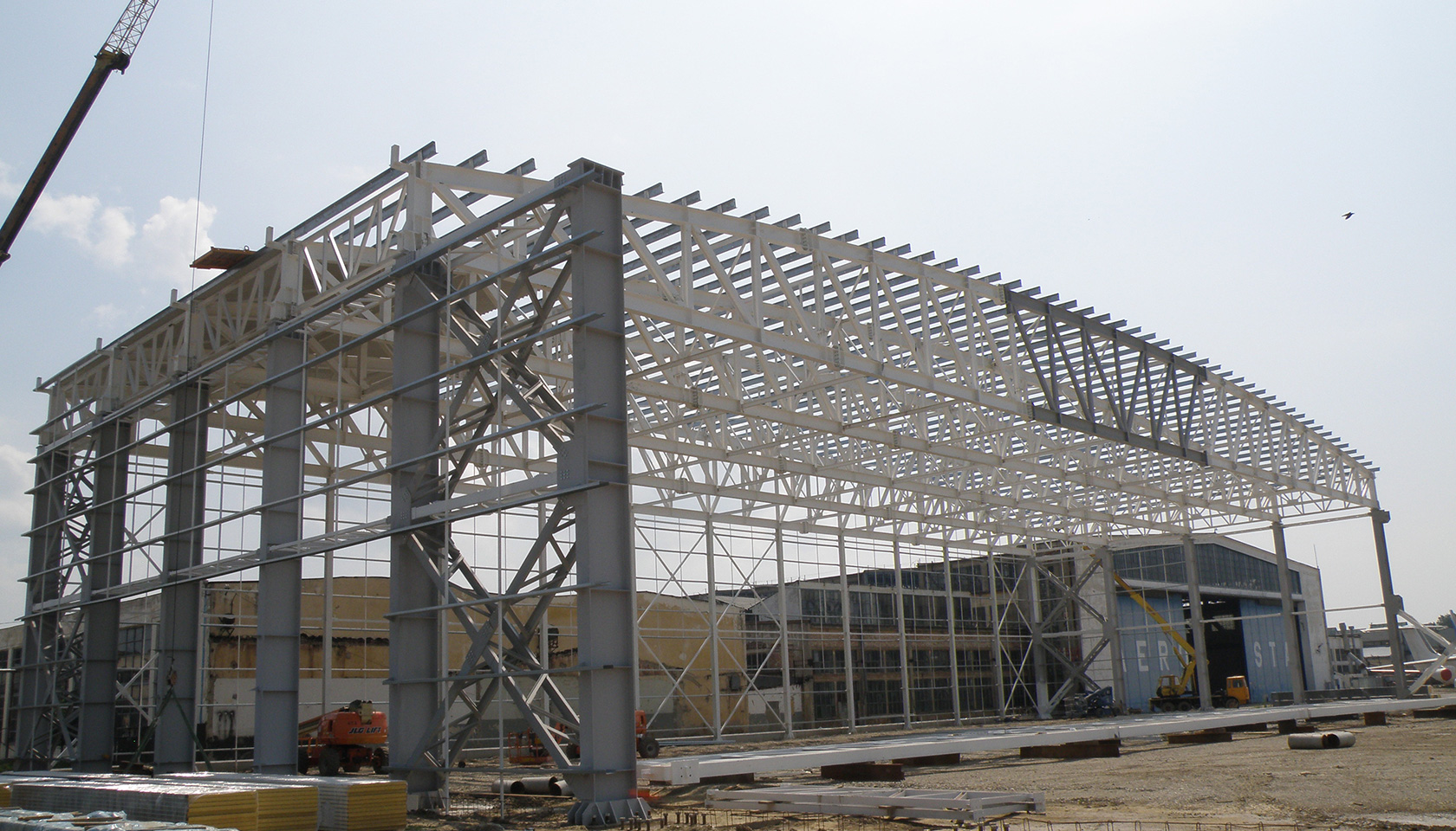 Santier Hangar Aerostar Bacau