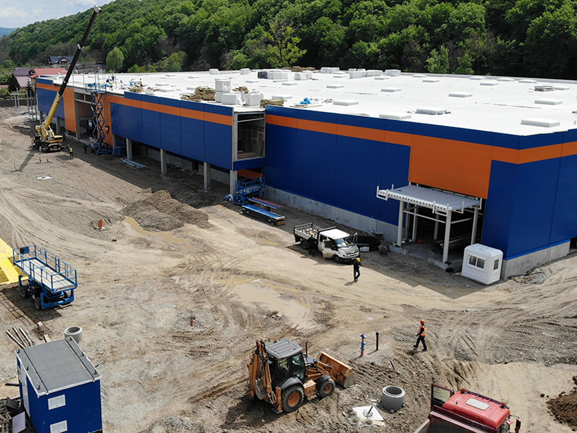 Magazin materiale de construcții Dedeman Onești