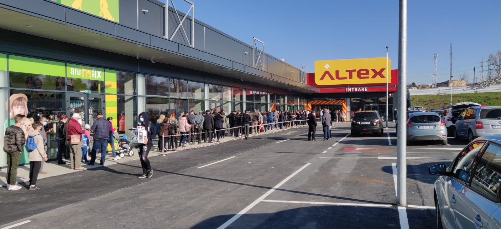 Galerii cu spații comerciale de închiriat Huși