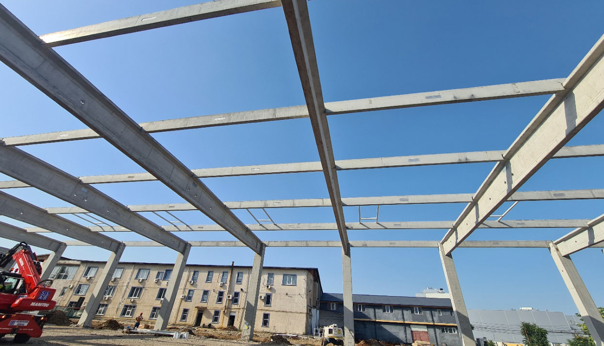 Hală depozitare și producție SEGEZHA PACKAGING Ploiești